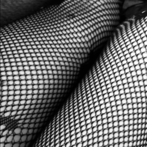 💀💀Skull Fishnets💀💀 - Picture 3 of 6